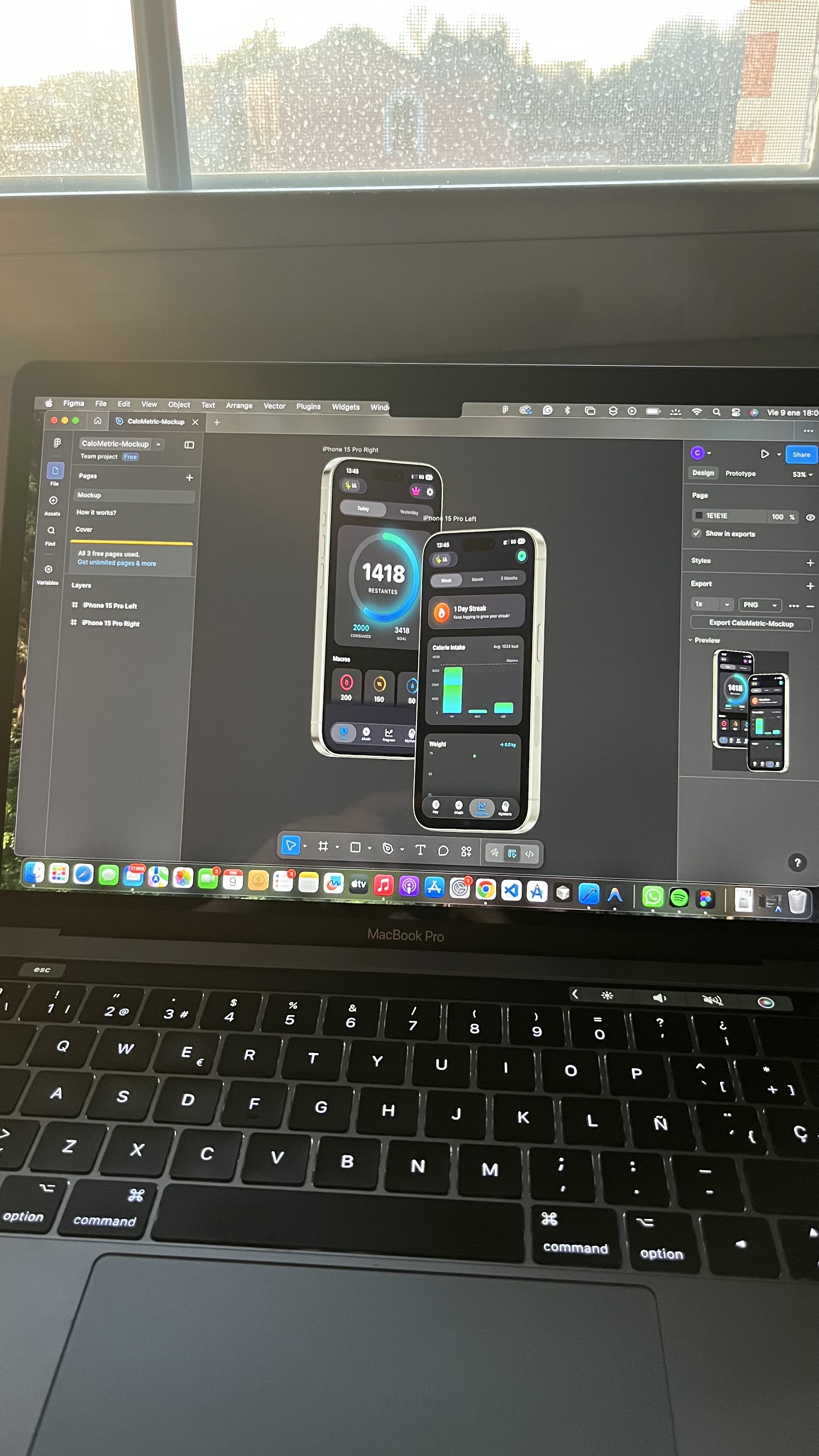 Diseño de la aplicación CaloMetric en dos iPhone